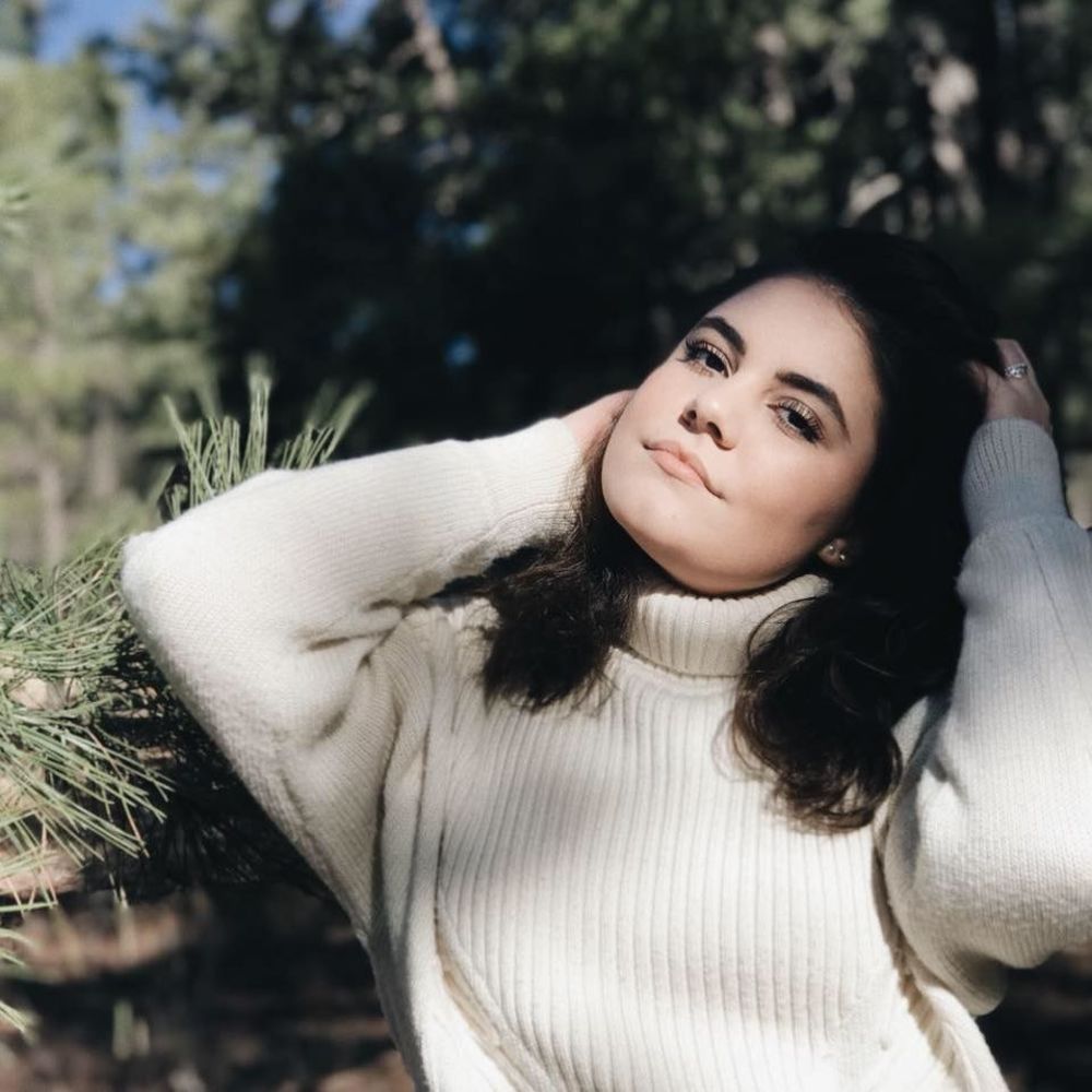 Meet your Posher, Andrea